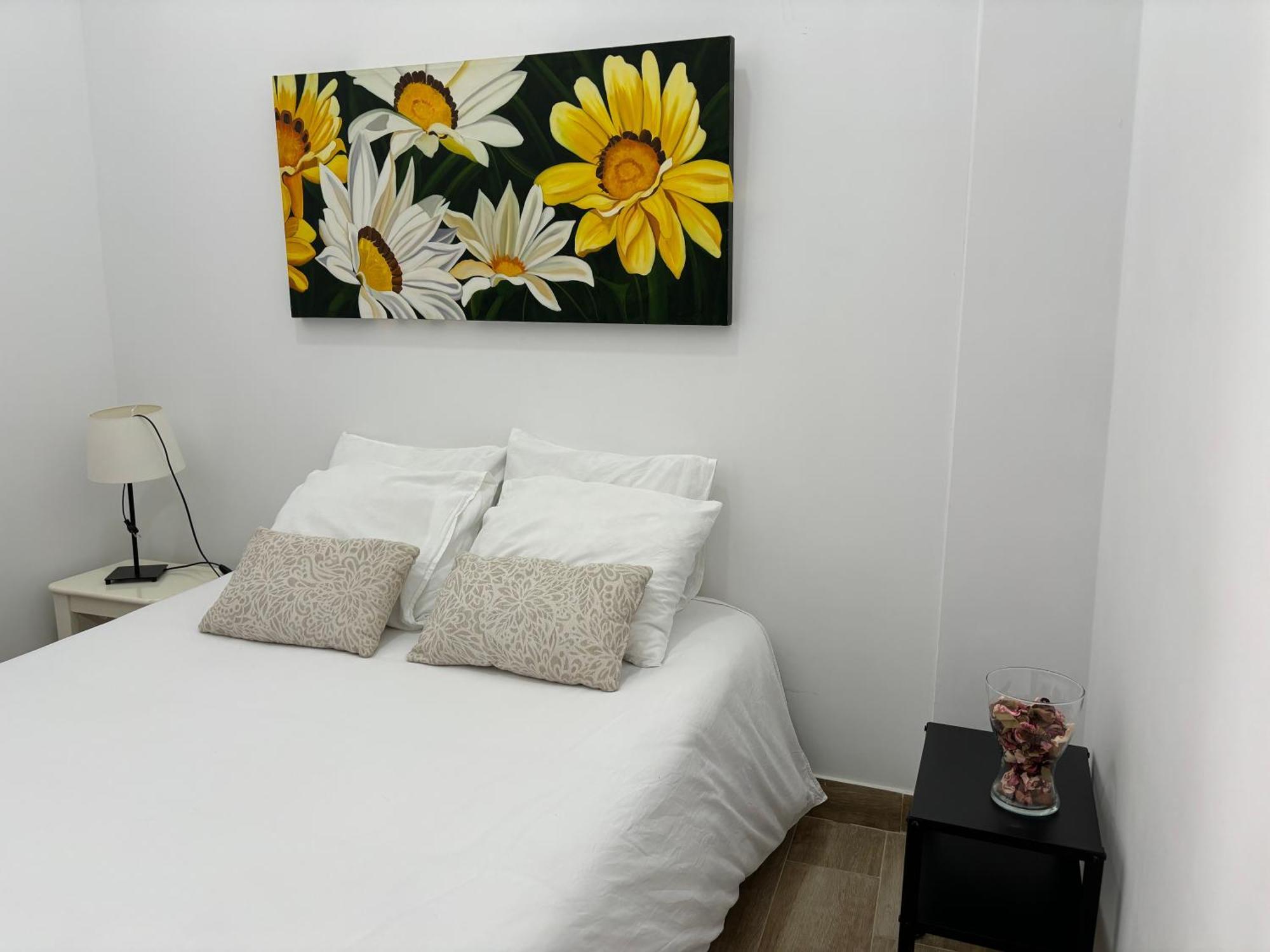 Apartamentos Cruz Roja B Seville Ngoại thất bức ảnh